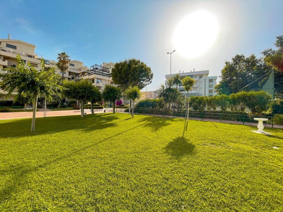 Seafront Apartment With Direct Access To The Beach Torremolinos Eksteriør billede